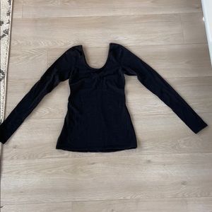 Lululemon Long Sleeve Scoop Neck Shirt